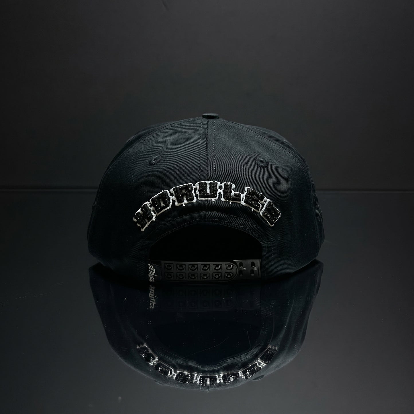 Cap Black & Silver (Gorra Negro y Plata)